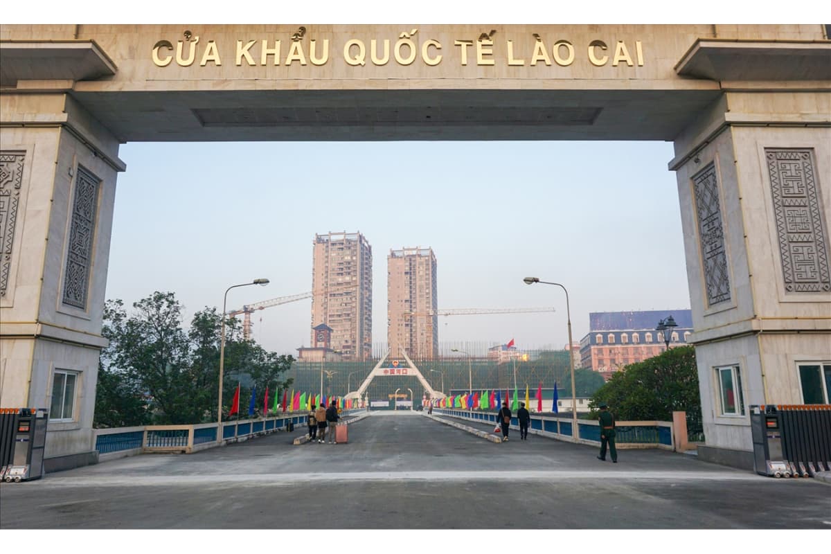 Trải nghiệm đáng nhớ khi du lịch Trung Quốc qua cửa khẩu Lào Cai