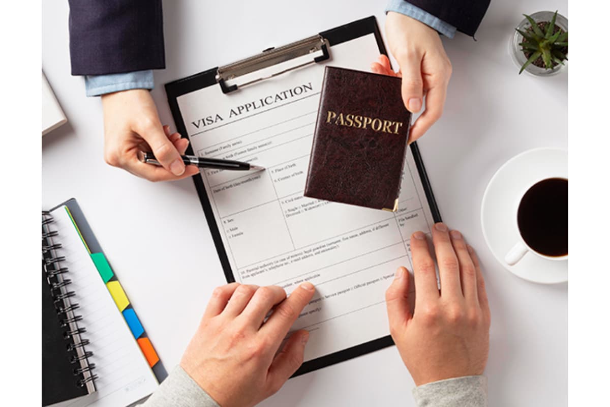 Visa thăm thân là gì? Thủ tục làm và gia hạn Visa thăm thân